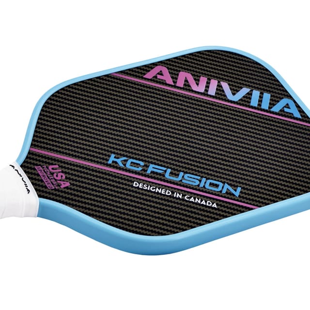 ANIVIIA KC Fusion 球拍實拍，黑金拍面與凱夫勒碳纖維紋理